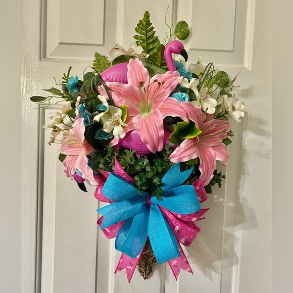 SOLD … Spring Vine Basket with Flamingoes - Picture 1 of 6